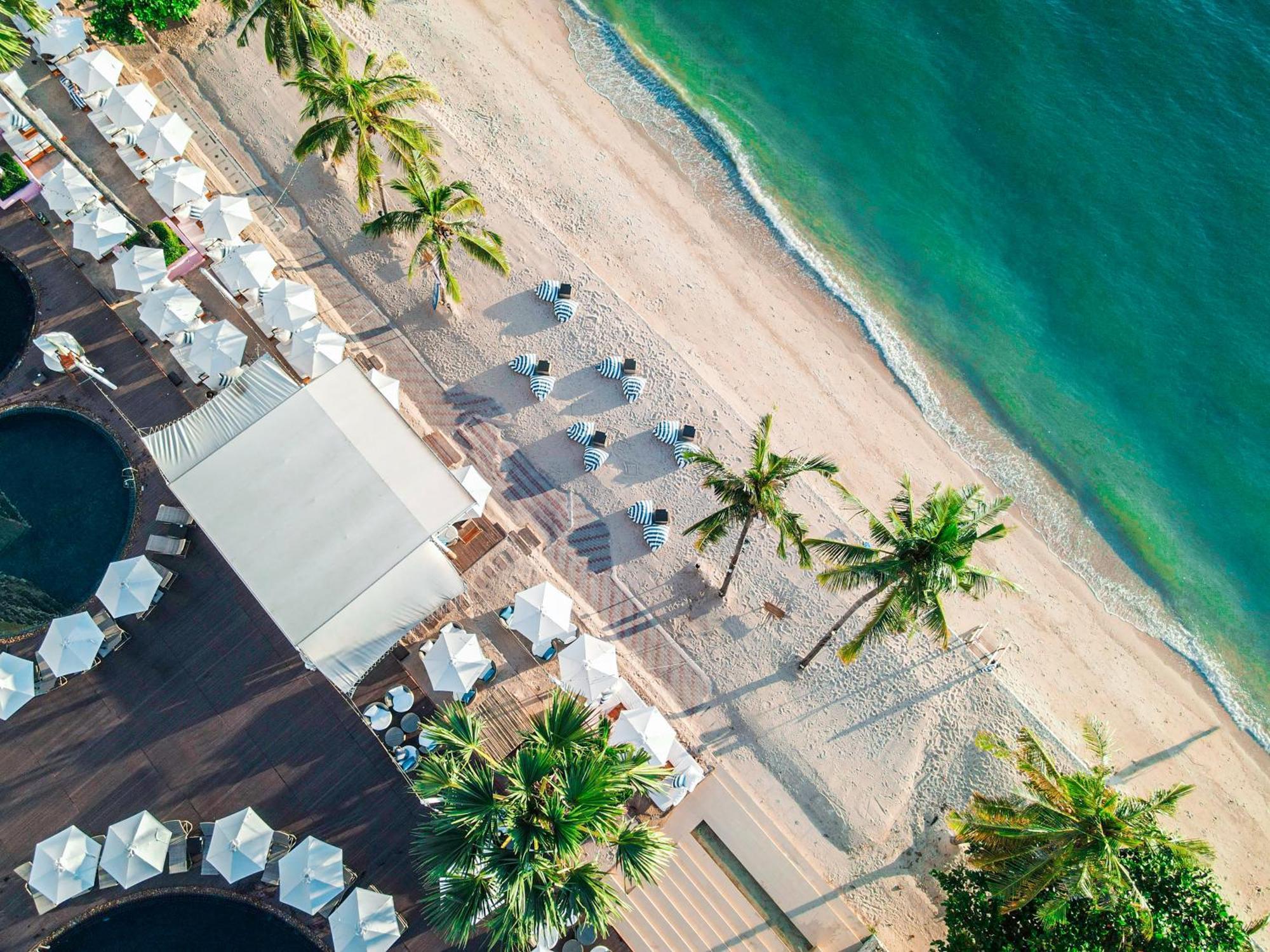 Pullman Pattaya Hotel G מראה חיצוני תמונה Aerial view of the beach